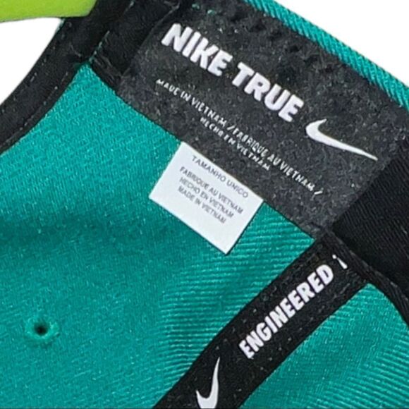 Nwot Nike elite green and lemon yellow cap! - Picture 10 of 10